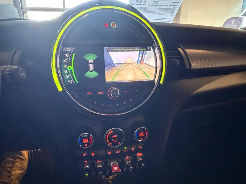 MINI COOPER S 192 JOHN COOPER WORKS / TOIT OUVRANT / UHD / HARMAN KARDON / AFF TETE HAUTE 