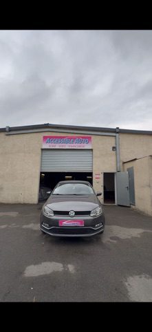 VOLKSWAGEN POLO 1.2 TSI 90 CONFORTLINE 2015