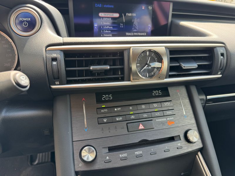 LEXUS IS 300H PACK BUISNESS 181CV 2020 1ERE MAIN GARANTIE