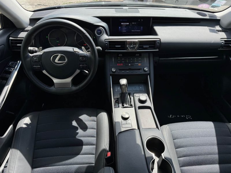 LEXUS IS 300H PACK BUISNESS 181CV 2020 1ERE MAIN GARANTIE