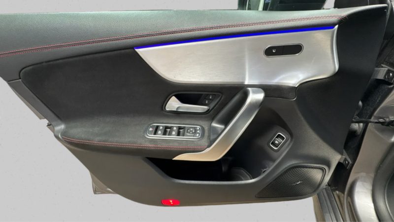 MERCEDES CLA 180D AMG LINE BVA 7G TOIT OUVRANT 2019