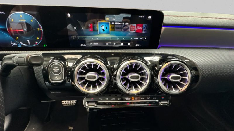 MERCEDES CLA 180D AMG LINE BVA 7G TOIT OUVRANT 2019