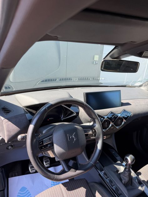 DS3 CROSSBACK - 1.5 BLUE HDI - 100 ch - PERFORMANCE LINE - GARANTIE 3 MOIS 