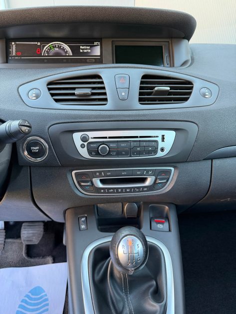RENAULT SCENIC - LIMITED - 1.5 DCI - 110 ch  - GARANTIE 3 MOIS 