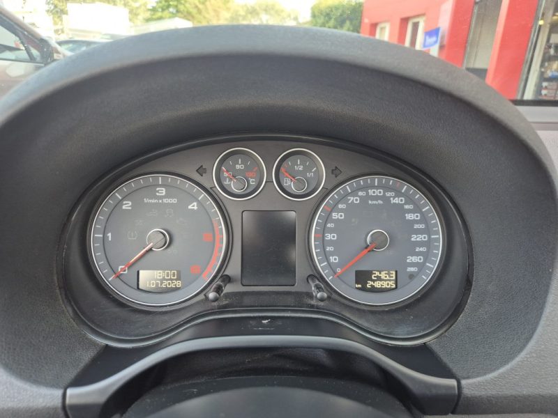 AUDI A3 1.6 TDI 105 DPF S LINE CABRIOLET 