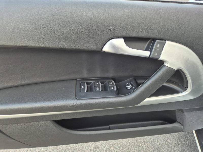 AUDI A3 1.6 TDI 105 DPF S LINE CABRIOLET 