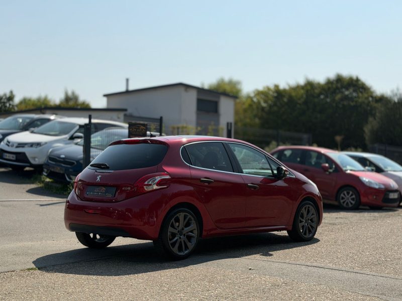 Peugeot 208 1.6 VTi 120ch Feline - Clim - Régulateur - Gps - Bluetooth - Révisée & Garantie 6 mois