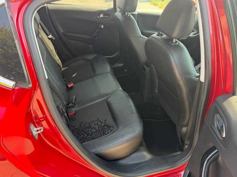 Peugeot 208 1.6 VTi 120ch Feline - Clim - Régulateur - Gps - Bluetooth - Révisée & Garantie 6 mois