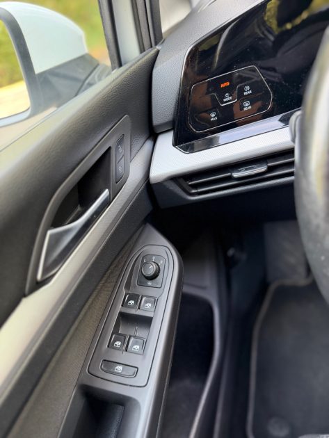 VOLKSWAGEN GOLF VIII 2.0 TDI SCR 116 LIFE PLUS DSG 2021