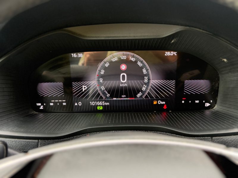 SKODA KAROQ 2.0 TDI 116  DSG 2023
