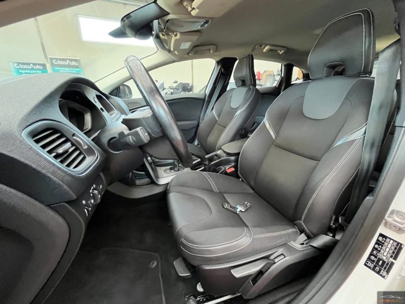 VOLVO V40 D2 120CV BUSINESS EDITION CAMERA 1ER MAIN SUIVIE COMPLET - GARANTIE 12 - 60 MOIS