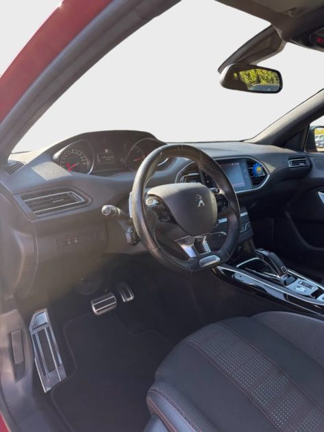 PEUGEOT 308 1.5 BLUE HDI 130 GT LINE / CAMERA / CARPLAY