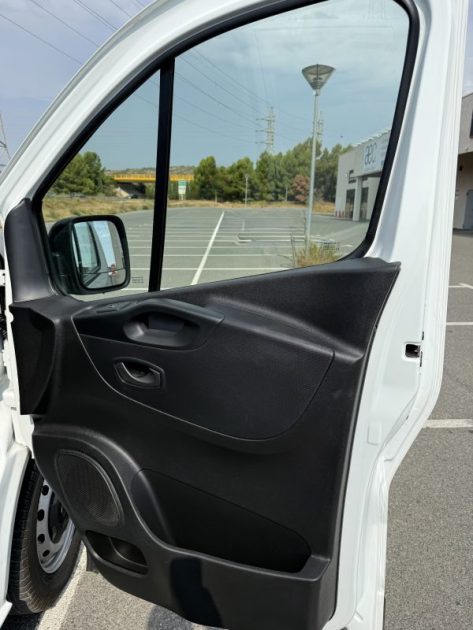 RENAULT TRAFIC L1H1 2.0 145