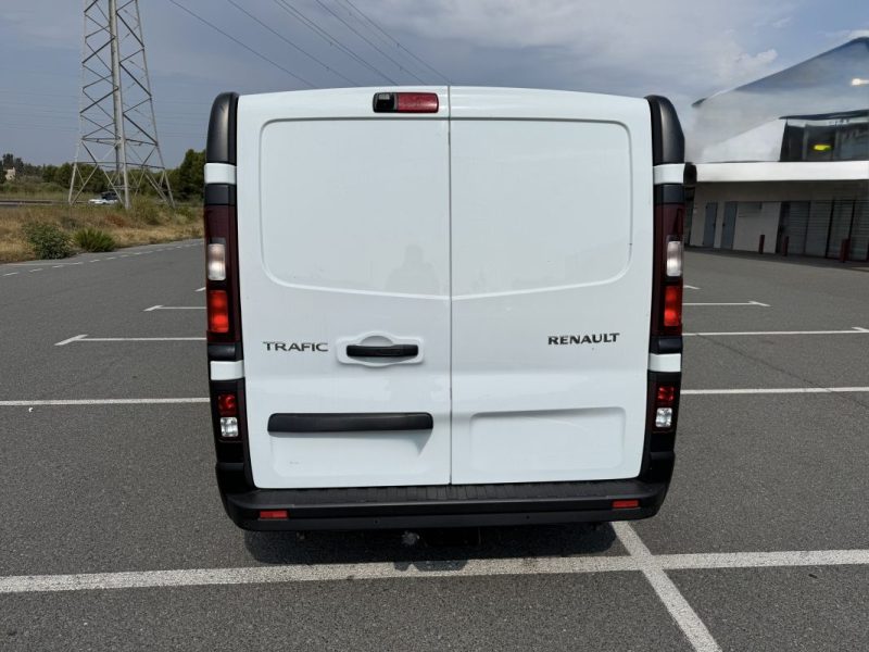 RENAULT TRAFIC L1H1 2.0 145