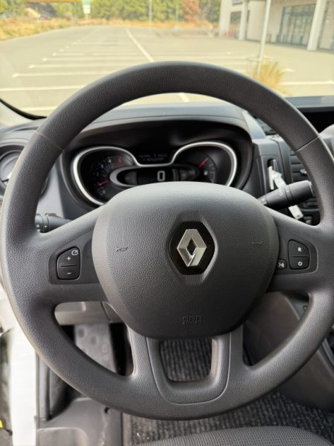 RENAULT TRAFIC L1H1 2.0 145