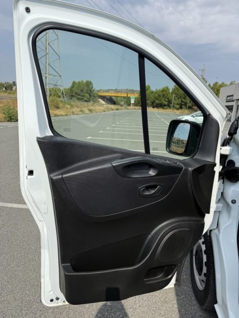 RENAULT TRAFIC L1H1 2.0 145