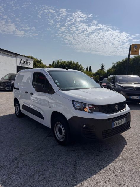 PEUGEOT PARTNER 1.5 BLUE HDI 100 TVA RECUPERABLE 3 PLACES ECRAN