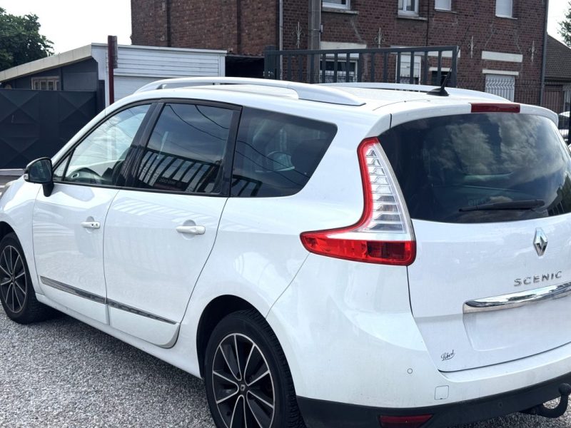 RENAULT GRAND SCENIC III PHASE 2 1.2 TCE 130CV 