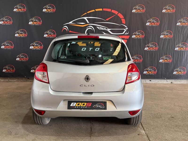 Renault Clio III 1.2 16v 75ch Alizé