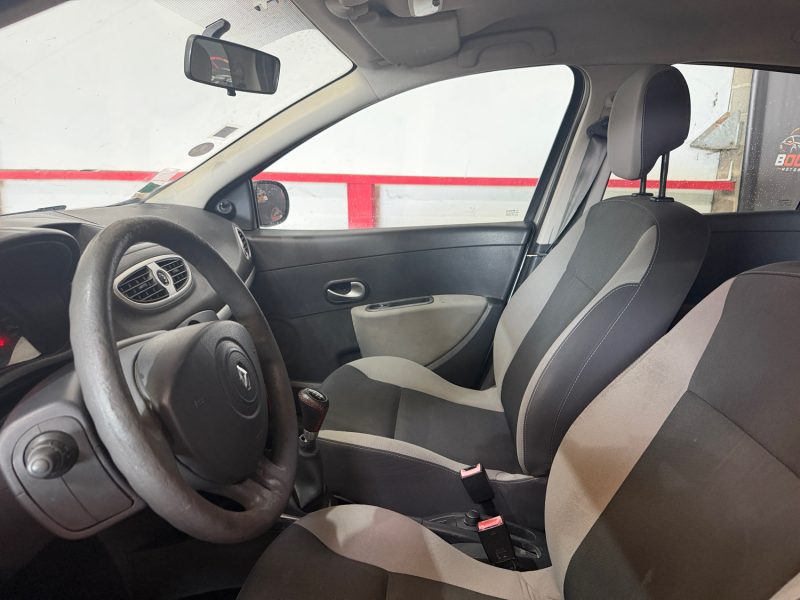 Renault Clio III 1.2 16v 75ch Alizé