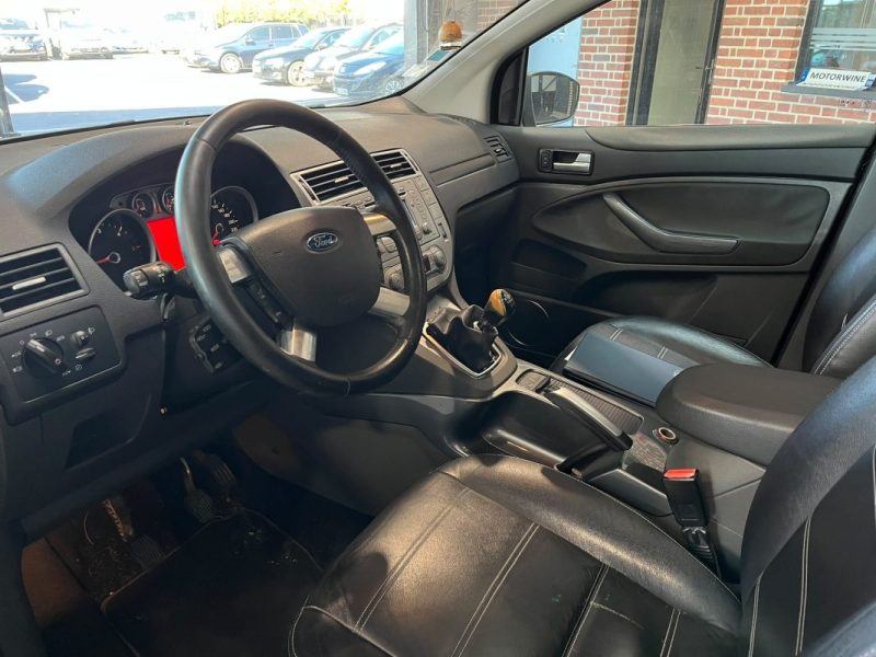 🚗 FORD KUGA 2.0 TDCi 136 Ch TREND 🌞 Toit panoramique • 📡 Radars de recul