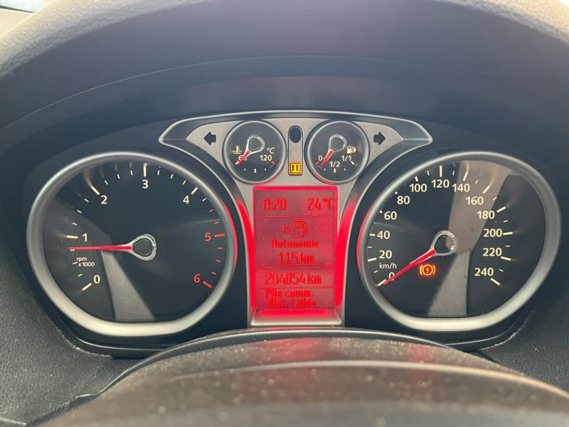 🚗 FORD KUGA 2.0 TDCi 136 Ch TREND 🌞 Toit panoramique • 📡 Radars de recul