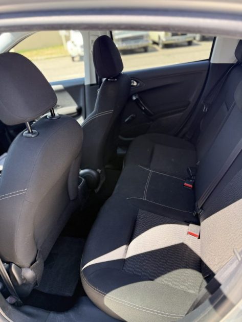 PEUGEOT 208 1.2 VTI 82 STYLE 2014