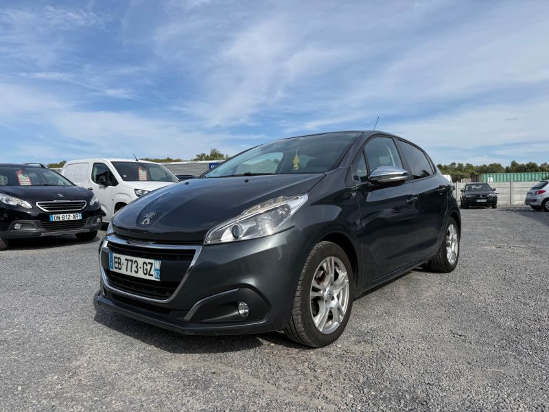 PEUGEOT 208 1.6 BLUE HDI 90 chx STYLE 2016