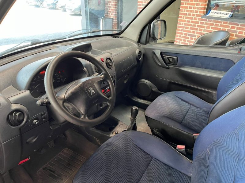 🚗 PEUGEOT PARTNER CONFORT 1.6 HDi 75 Ch 🔗 Attelage