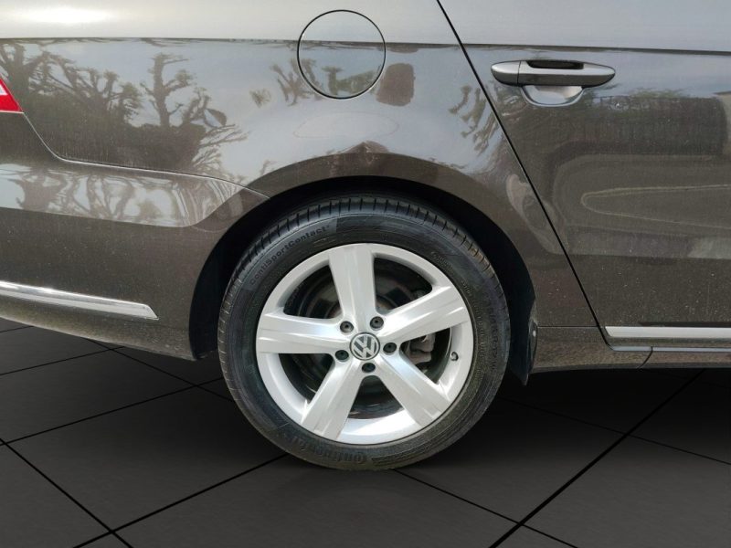 VOLKSWAGEN PASSAT VII  1.4 TSI 122 DESIGN EDITION