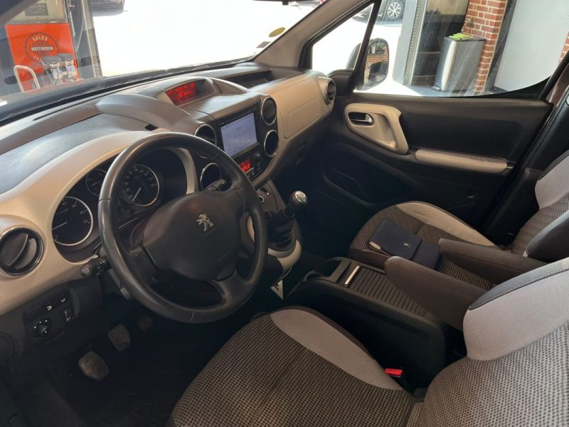 🚗 PEUGEOT Partner 1.6 92 Ch ZENITH 🌞 Toits panoramiques • 📱 Apple CarPlay