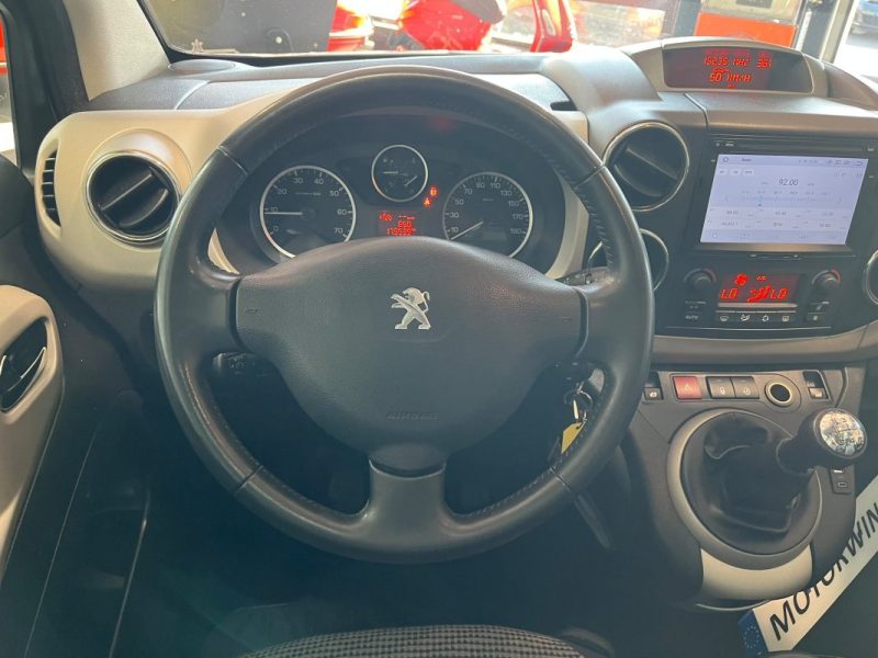 🚗 PEUGEOT Partner 1.6 92 Ch ZENITH 🌞 Toits panoramiques • 📱 Apple CarPlay