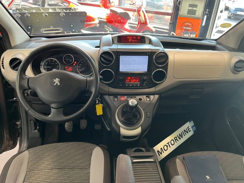🚗 PEUGEOT Partner 1.6 92 Ch ZENITH 🌞 Toits panoramiques • 📱 Apple CarPlay