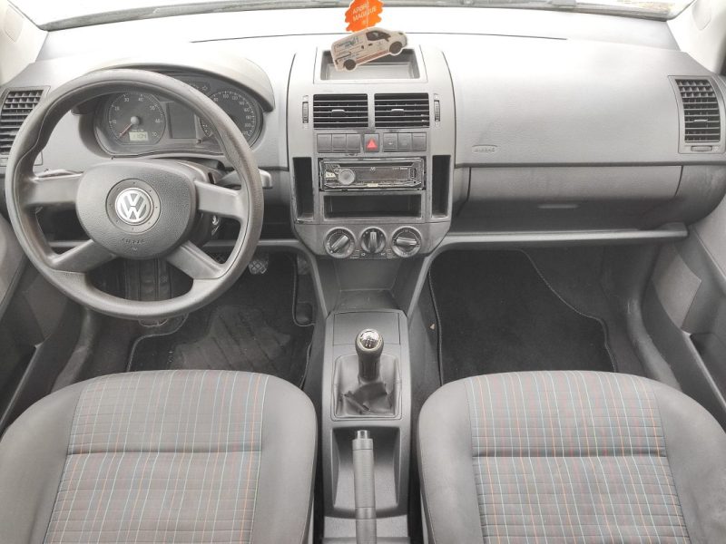 VOLKSWAGEN POLO 1.2 65 TREND 2005