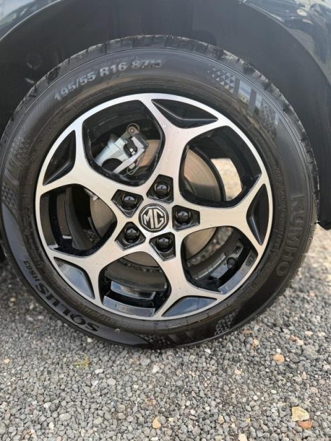 M.G. MG3 1.5 HYBRID+ 195 COMFORT PLUS fbl kma état neuf