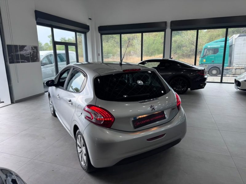 PEUGEOT 208 1.4 HDI 70cv /⭐️ SUIVIE COMPLET / FACTURE⭐️DISTRIBUTION FACTURE 