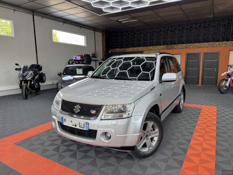 SUZUKI GRAND VITARA II 2.0 VVT 140CV  LUXE BVA  - GARANTIE 12 - 60 MOIS 2006