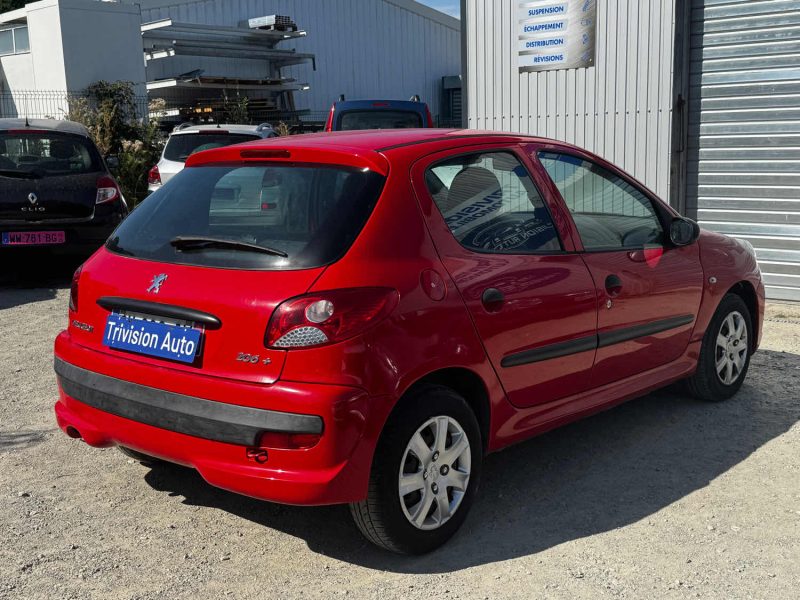 PEUGEOT 206 + 1.4 73 CH URBAN MOVE 2011