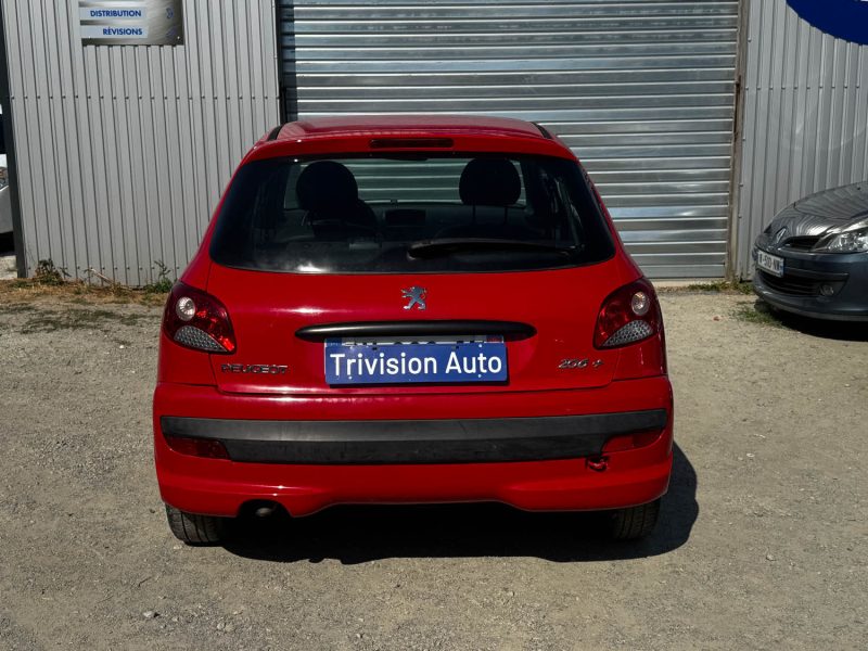 PEUGEOT 206 + 1.4 73 CH URBAN MOVE 2011