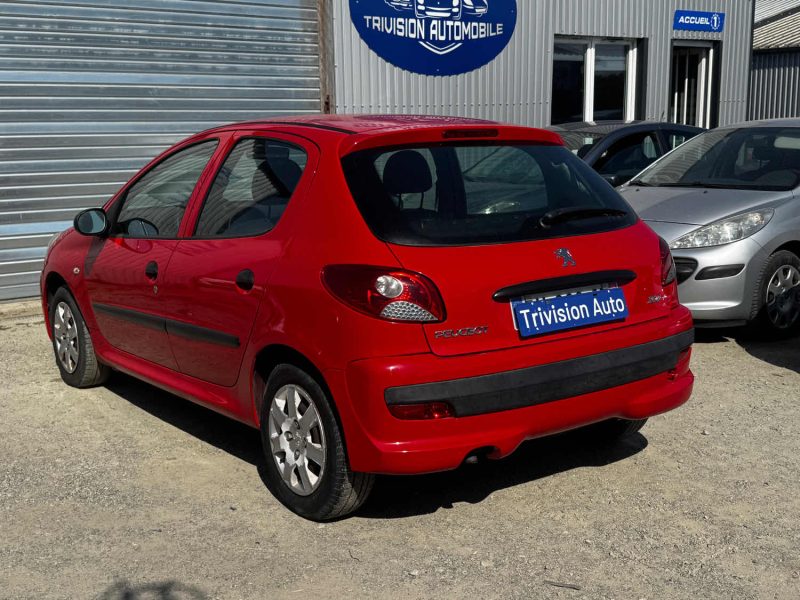 PEUGEOT 206 + 1.4 73 CH URBAN MOVE 2011