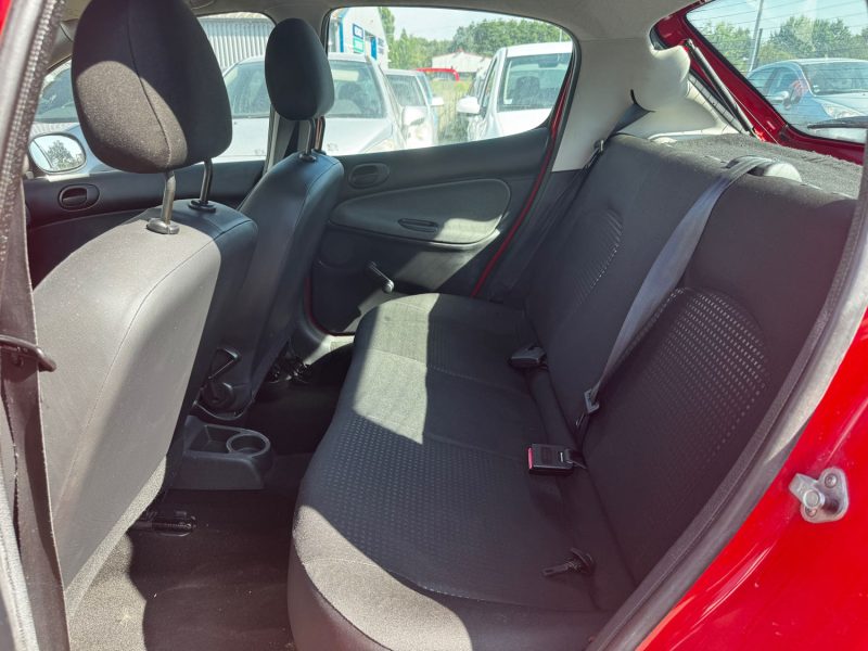 PEUGEOT 206 + 1.4 73 CH URBAN MOVE 2011