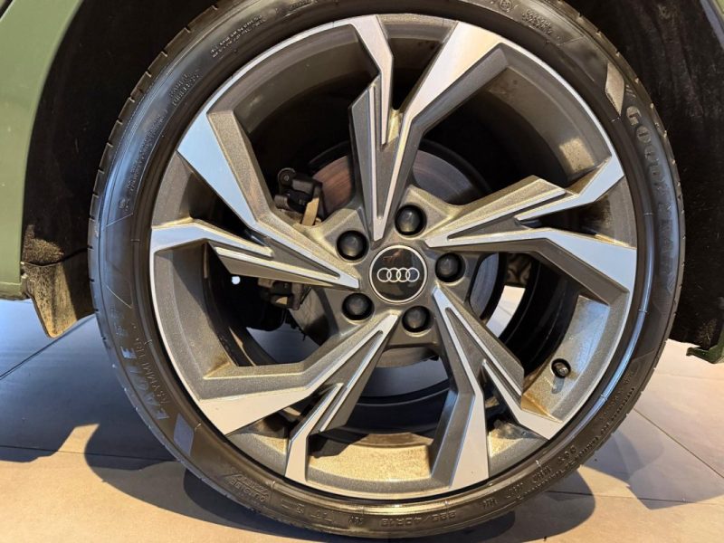 AUDI A3 35 TDI 150 S TRONIC S-LINE / TOIT OUVRANT 