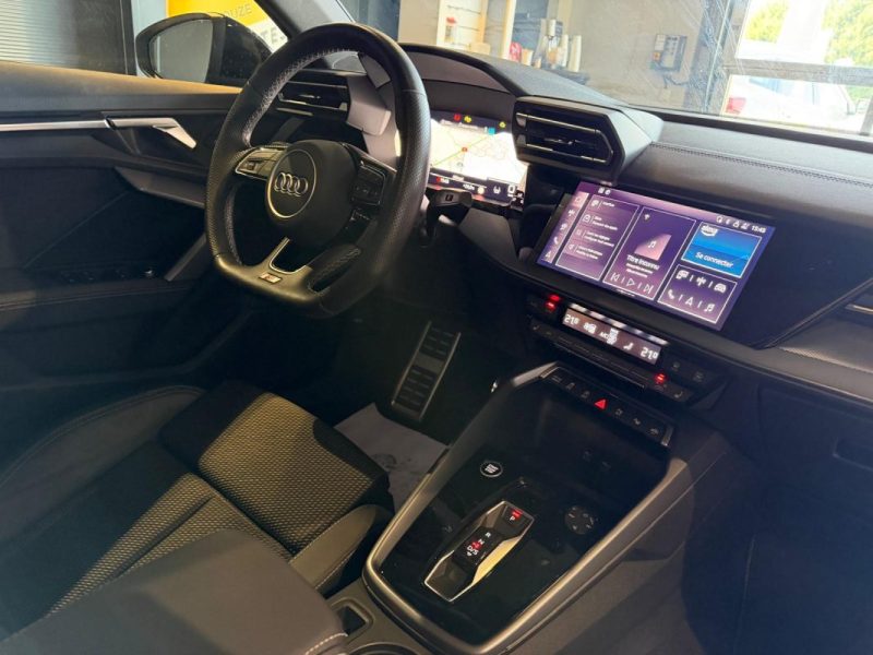 AUDI A3 35 TDI 150 S TRONIC S-LINE / TOIT OUVRANT 