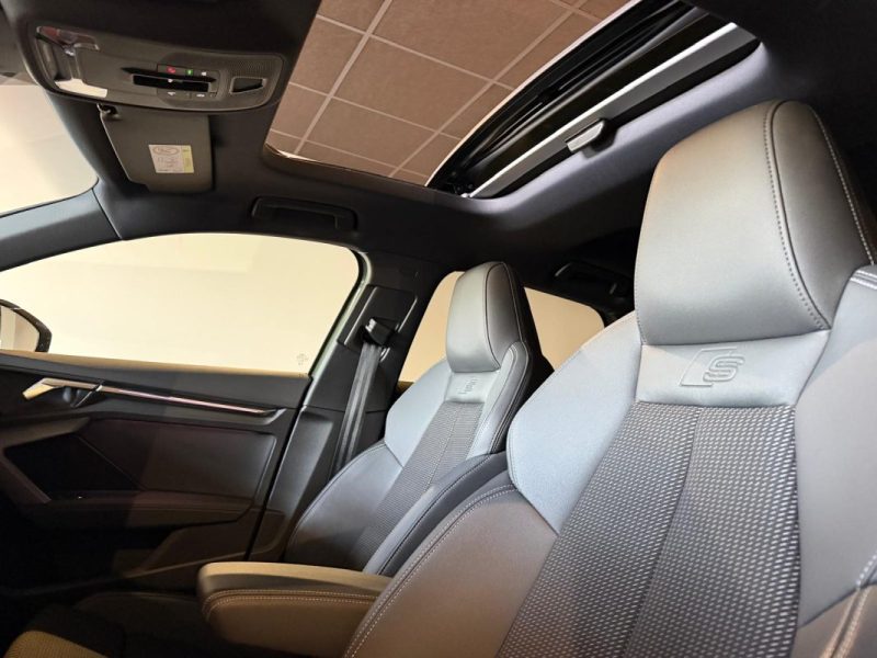AUDI A3 35 TDI 150 S TRONIC S-LINE / TOIT OUVRANT 