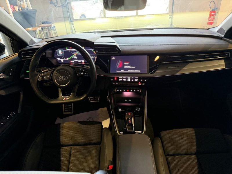 AUDI A3 35 TDI 150 S TRONIC S-LINE / TOIT OUVRANT 