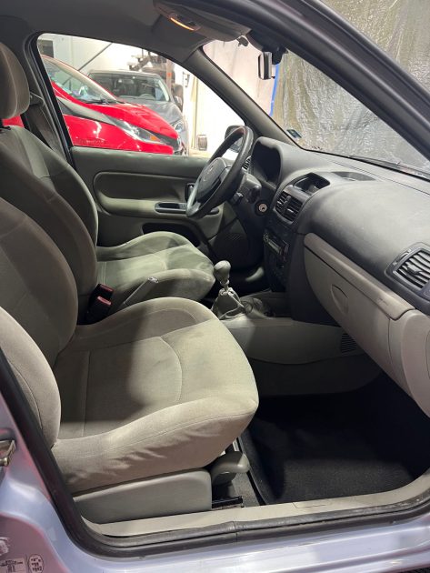 RENAULT CLIO 2 LUXE PRIVILEGE 1.4 16V 98Ch , Climatisation, Régulateur de Vitesse, Garantie