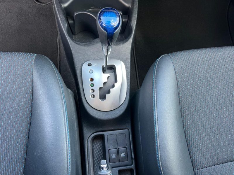 TOYOTA YARIS 100 HSD STYLE