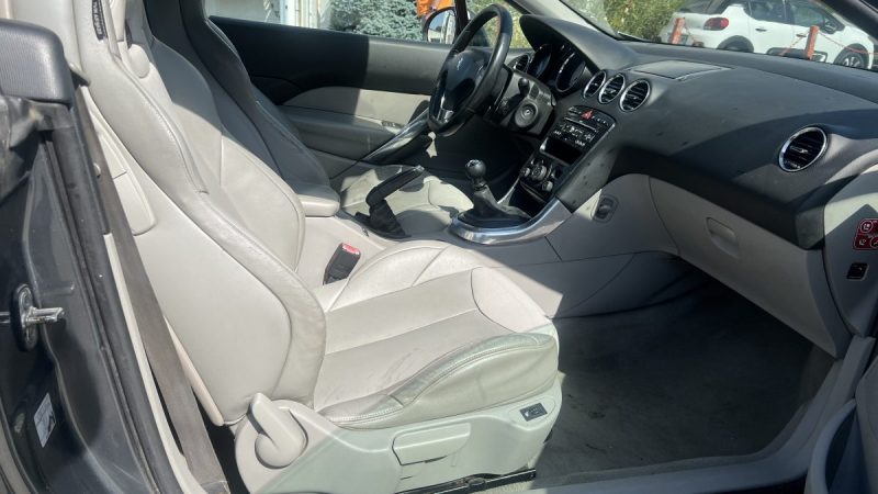 PEUGEOT 308 CC 1.6 HDI 112 6CV SPORT