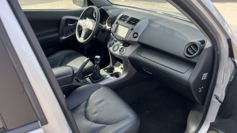 TOYOTA RAV4 177 D4D 4X4 CLEAN POWER PACK TECHNO