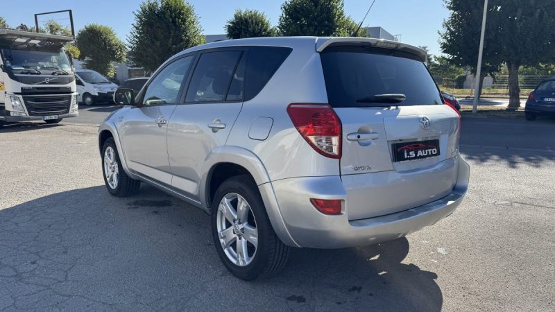 TOYOTA RAV4 177 D4D 4X4 CLEAN POWER PACK TECHNO